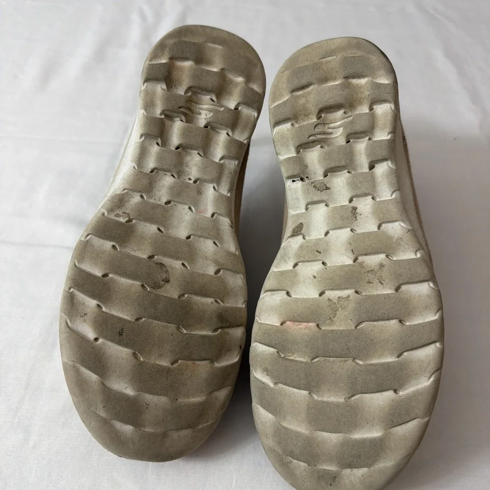 Skechers On-The-Go Lite Boat Shoes Womens 6.5 Tan Goga Max Deck 15430 Comfy Shoe